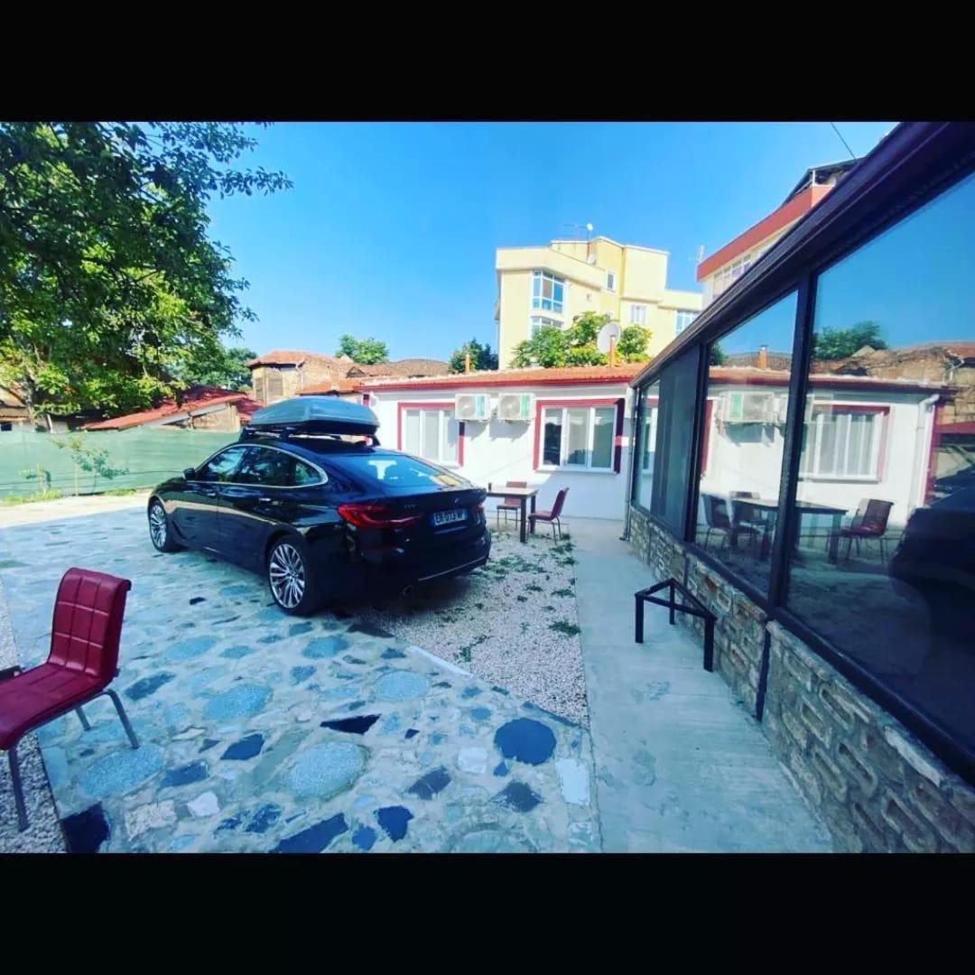 Centre Reach Otel أديرني المظهر الخارجي الصورة